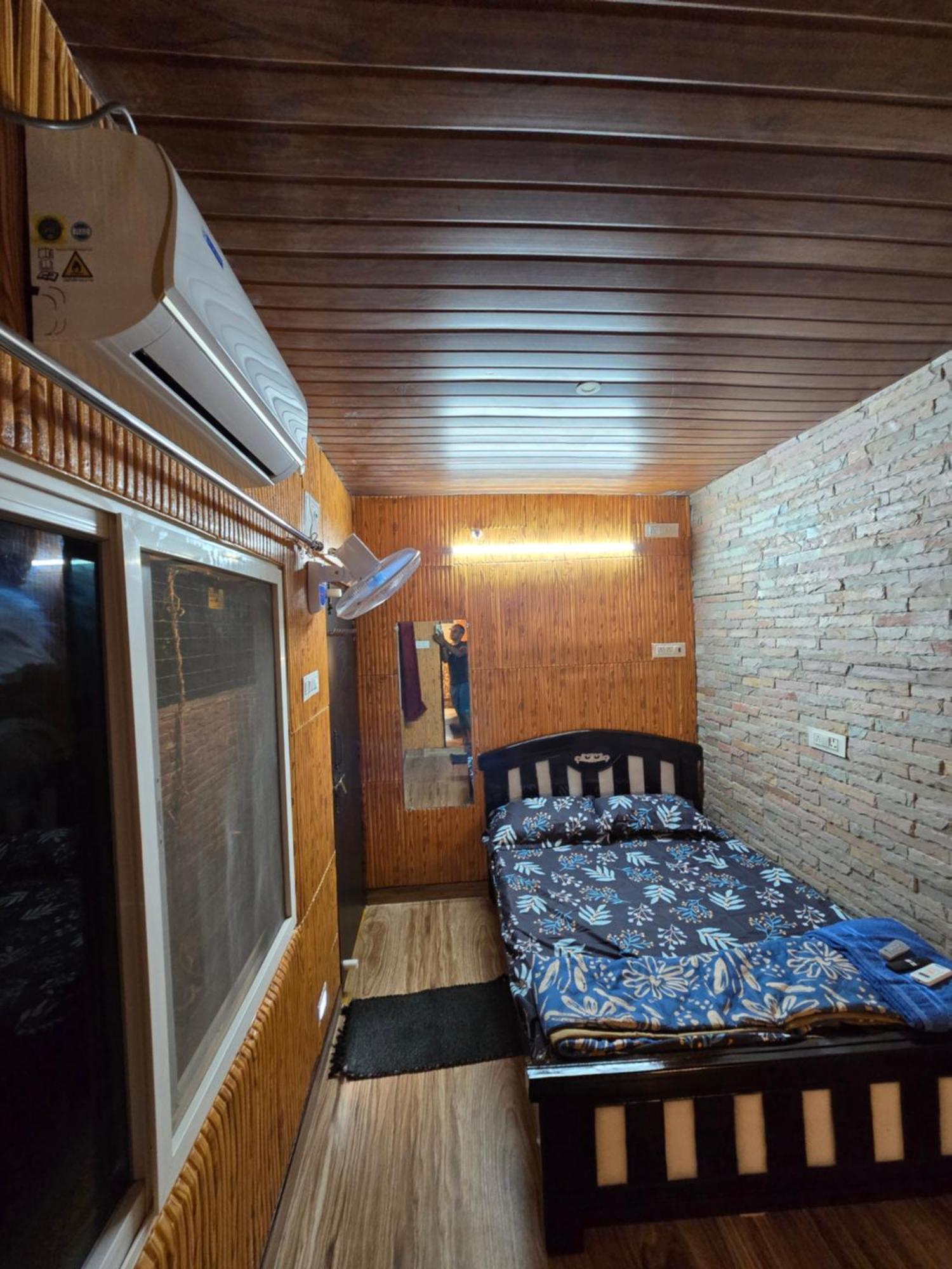 שמשבאד Barla'S Home Stay מראה חיצוני תמונה