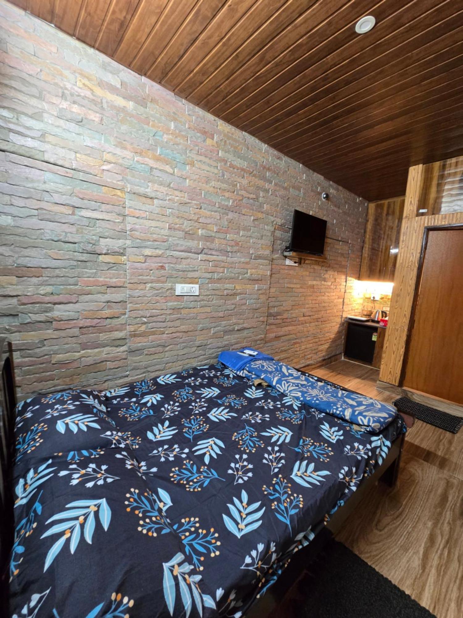 שמשבאד Barla'S Home Stay מראה חיצוני תמונה